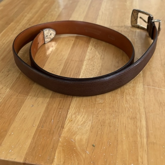 Vintage Men’s Leather Embossed Brown Belt Made In Argentina 44.5 Inches Long - Picture 4 of 6